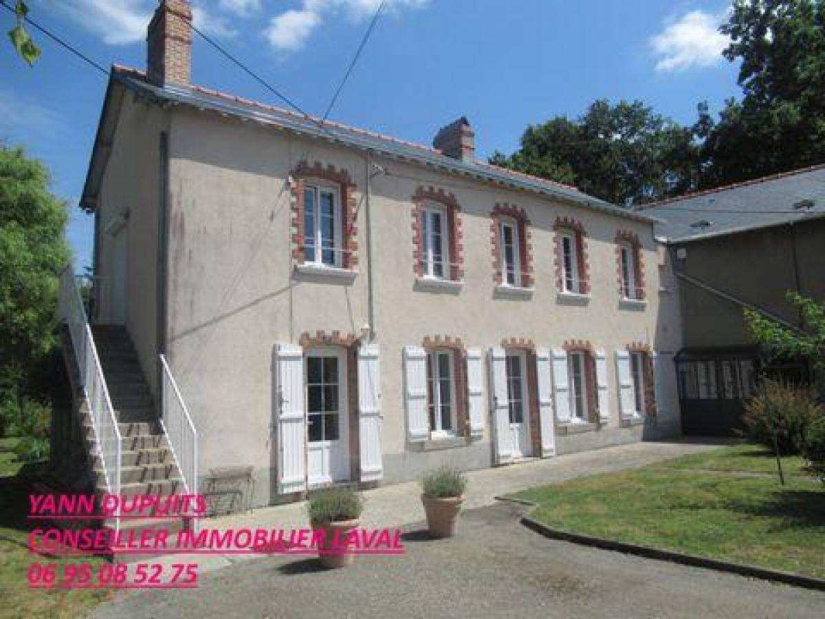 4 Schlafzimmer Haus in Laval, France, Nr. 31604