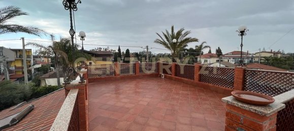 1 Schlafzimmer Villa in Catania, Italy, Nr. 215511 2