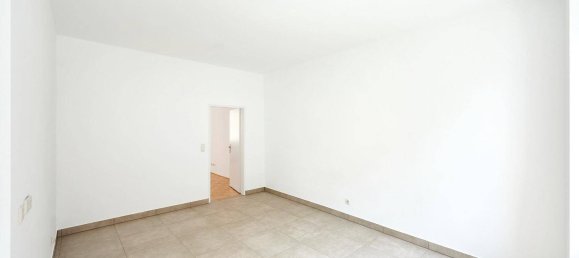 2 rooms Apartment in Favoriten, Austria No. 173205 3