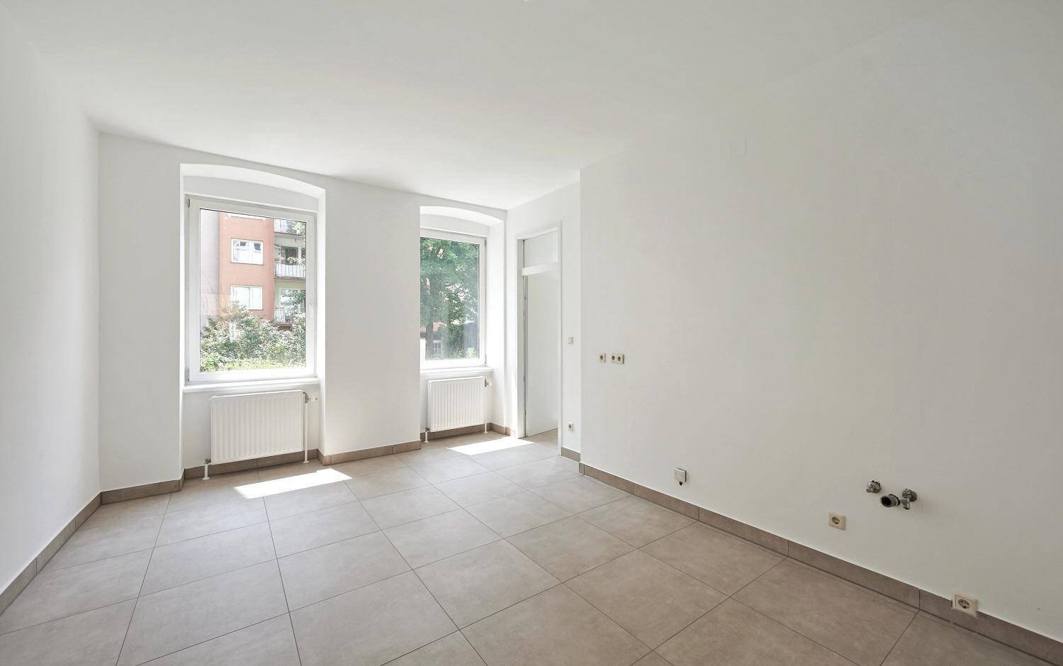 2 rooms Apartment in Favoriten, Austria No. 173205