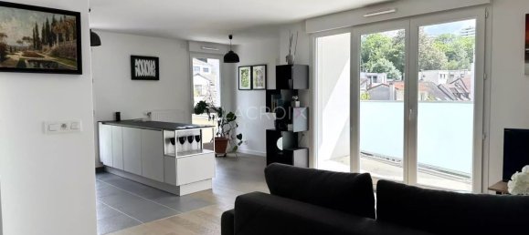 3 bedrooms Apartment in Gentilly, France No. 181453 6