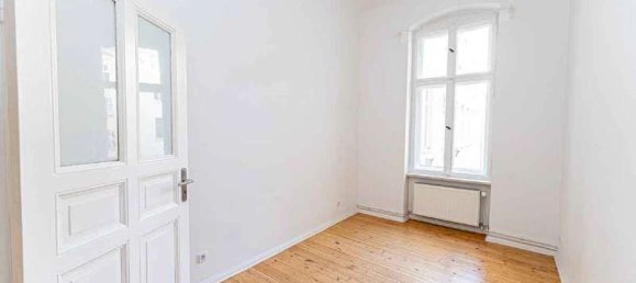 2 rooms Apartment in Mitte, Germany No. 102870 4