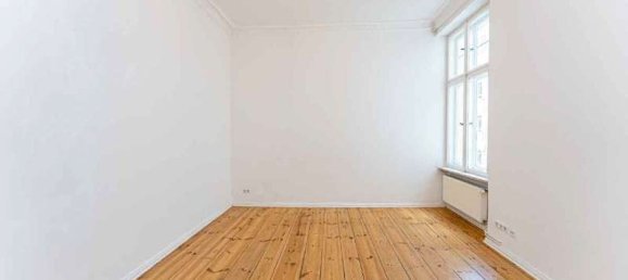 2 rooms Apartment in Mitte, Germany No. 102870 2