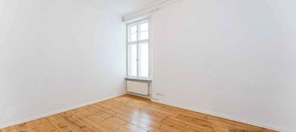 2 rooms Apartment in Mitte, Germany No. 102870 3