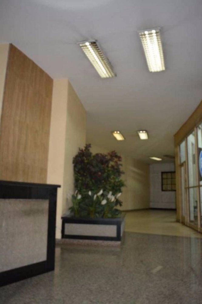 Bureau à Buenos Aires, Argentina 263m² No. 106971