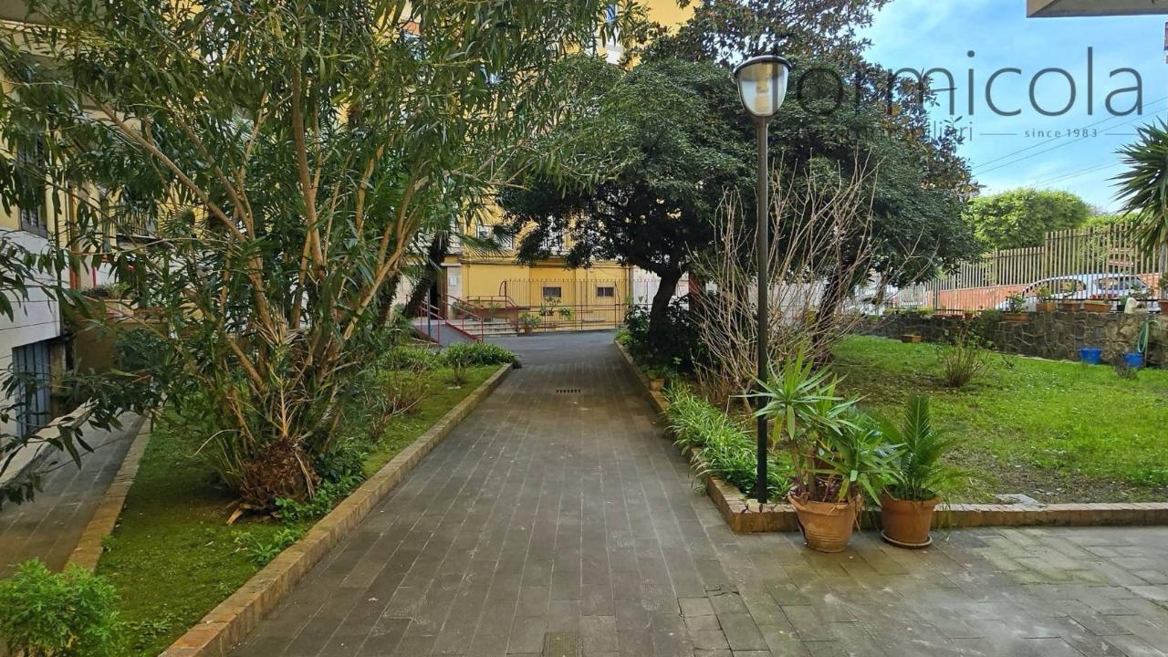 3 rooms Apartment in Portici, Italy No. 42035