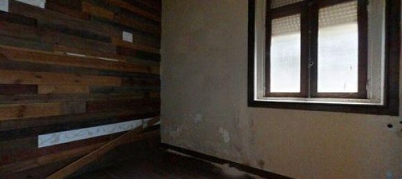 320m² Commercial property in Porto, Portugal No. 151659 7