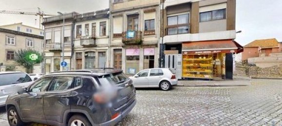 320m² Commercial property in Porto, Portugal No. 151659 2