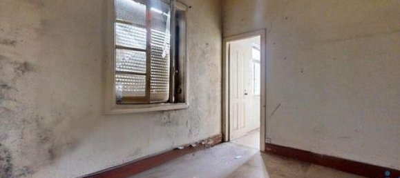 320m² Commercial property in Porto, Portugal No. 151659 16