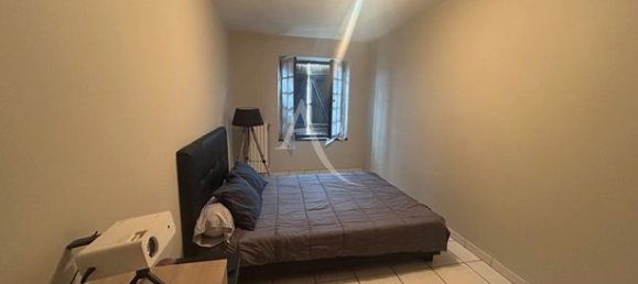 Bâtiment à Trèbes, France 190m² No. 312111 6