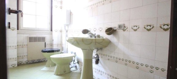 Квартира с 2 комнатами в Бульчаго, Италия № 33269 19