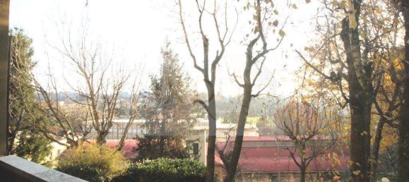 Квартира с 2 комнатами в Бульчаго, Италия № 33269 8