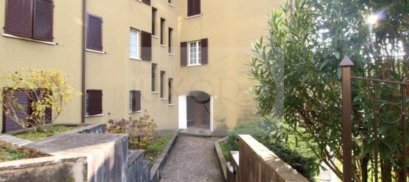 Квартира с 2 комнатами в Бульчаго, Италия № 33269 2