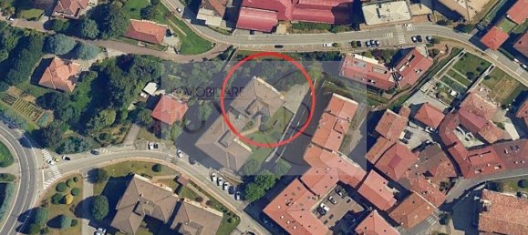 Квартира с 2 комнатами в Бульчаго, Италия № 33269 15