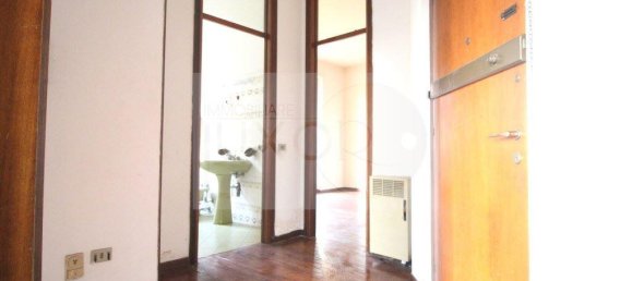 Квартира с 2 комнатами в Бульчаго, Италия № 33269 18