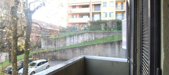 Квартира с 2 комнатами в Бульчаго, Италия № 33269 12