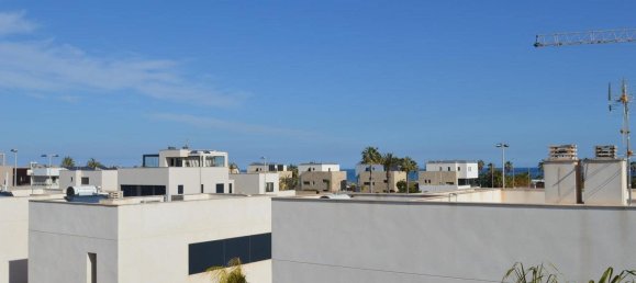 3 Schlafzimmer Haus in Alicante, Spain, Nr. 188355 5