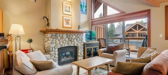 3 bedrooms House in British Columbia, Canada No. 1072 3