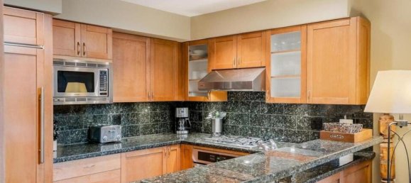 3 bedrooms House in British Columbia, Canada No. 1072 11