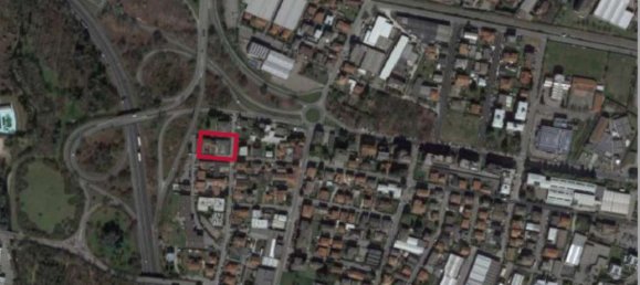 Lagerhaus in Meda, Italy 470m², Nr. 310003 2