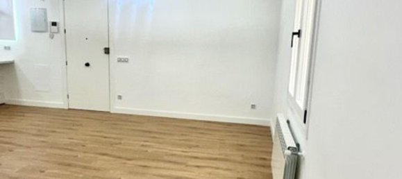 3 bedrooms Apartment in Madrid, Spain No. 173786 17