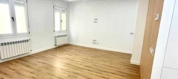 3 bedrooms Apartment in Madrid, Spain No. 173786 6