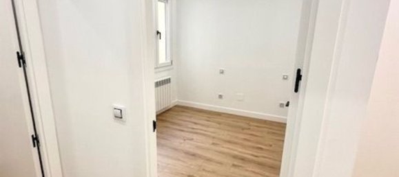 3 bedrooms Apartment in Madrid, Spain No. 173786 66