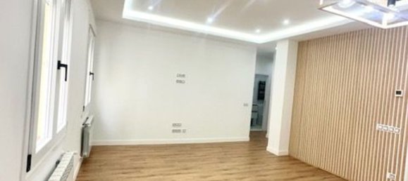 3 bedrooms Apartment in Madrid, Spain No. 173786 11