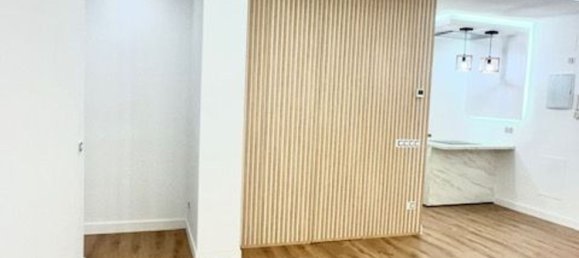 3 bedrooms Apartment in Madrid, Spain No. 173786 13