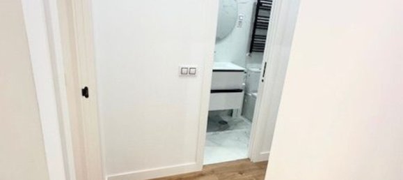 3 bedrooms Apartment in Madrid, Spain No. 173786 43