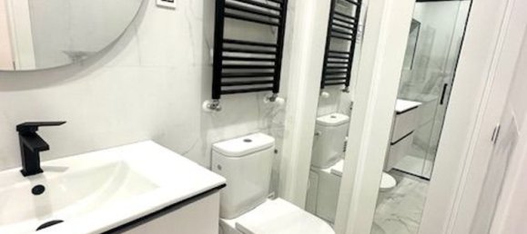 3 bedrooms Apartment in Madrid, Spain No. 173786 59