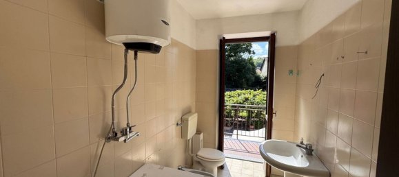 1200m² Building in Ferrere, Italy No. 345572 36