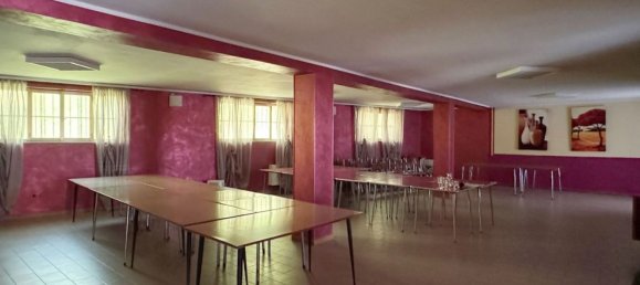 1200m² Building in Ferrere, Italy No. 345572 16