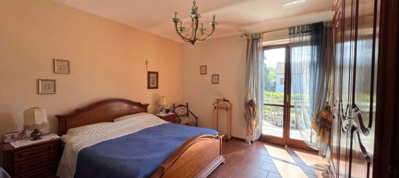 1200m² Building in Ferrere, Italy No. 345572 21