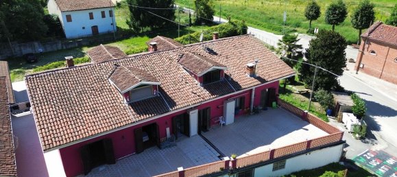 1200m² Building in Ferrere, Italy No. 345572 7