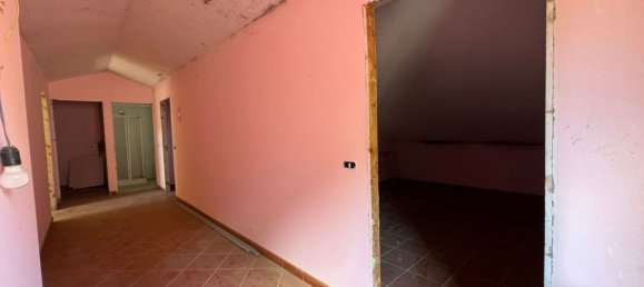 1200m² Building in Ferrere, Italy No. 345572 39