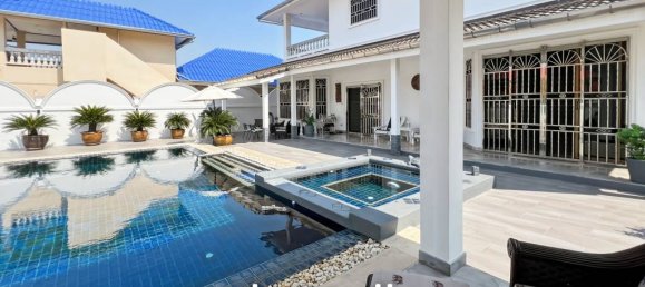 3 Schlafzimmer Villa in Cha-am, Thailand, Nr. 26359 10