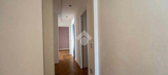 Квартира с 5 спальнями в Латина, Италия № 282490 11