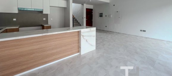 3 bedrooms Townhouse in Dubai Land, UAE No. 34490 3