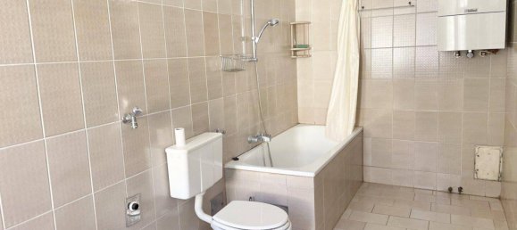 2-salle Appartement à Simmering, Austria No. 250029 8