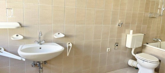 2-salle Appartement à Simmering, Austria No. 250029 7