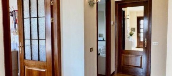 Вилла с 7 комнатами в Биелла, Италия № 36012 9