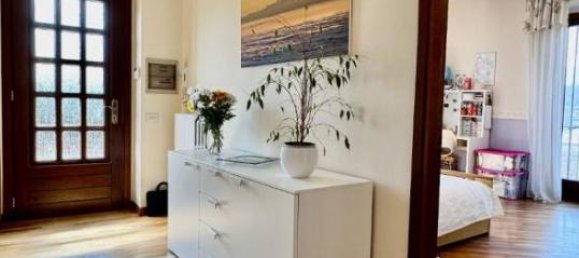 Вилла с 7 комнатами в Биелла, Италия № 36012 10