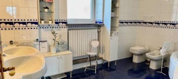 Вилла с 7 комнатами в Биелла, Италия № 36012 38