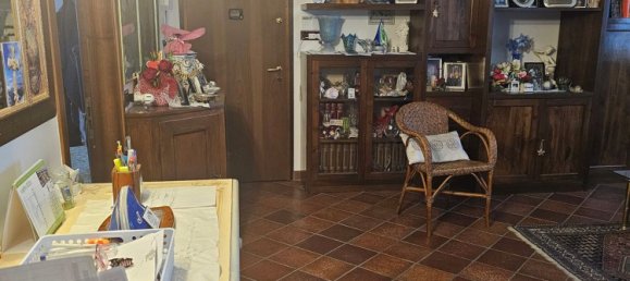 4 rooms Apartment in Poggio a Caiano, Italy No. 285136 7