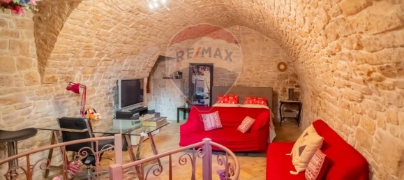 Casa de 5 habitaciónes en Giovinazzo, Italy No. 109253 33