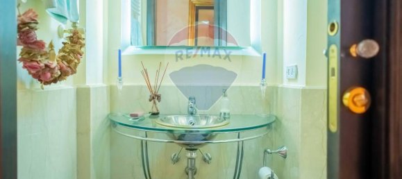 Casa de 5 habitaciónes en Giovinazzo, Italy No. 109253 25