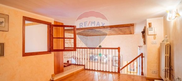 Casa de 5 habitaciónes en Giovinazzo, Italy No. 109253 11