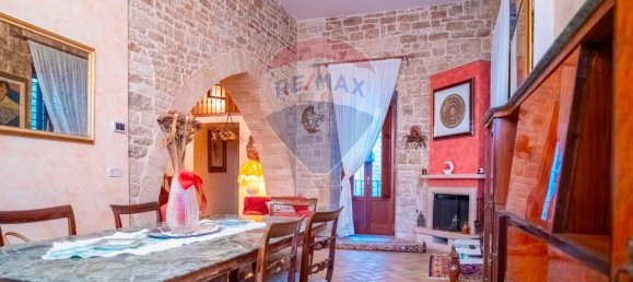 Casa de 5 habitaciónes en Giovinazzo, Italy No. 109253 18