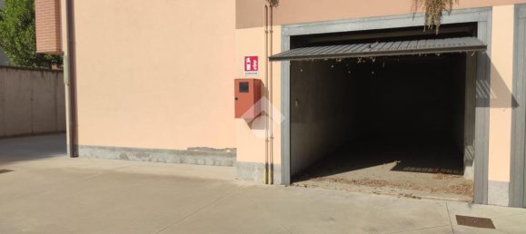 1غرفة مرآب في Corbetta, Italy رقم 67094 31